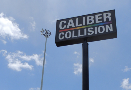 Caliber Collision Lombrano